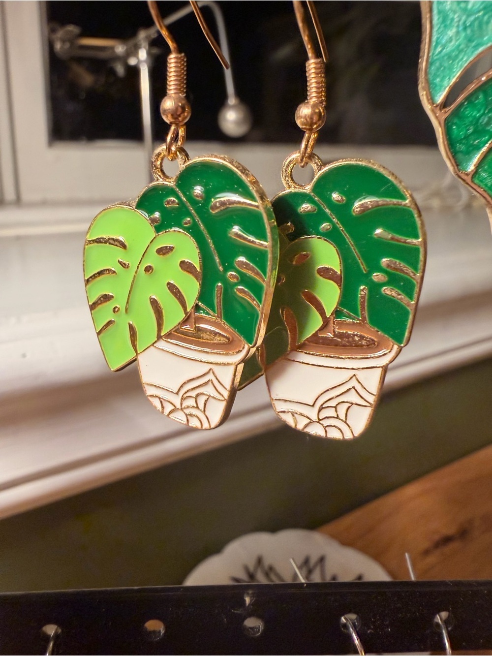 Monstera Plant Enamel Dangle Earrings - Green & White